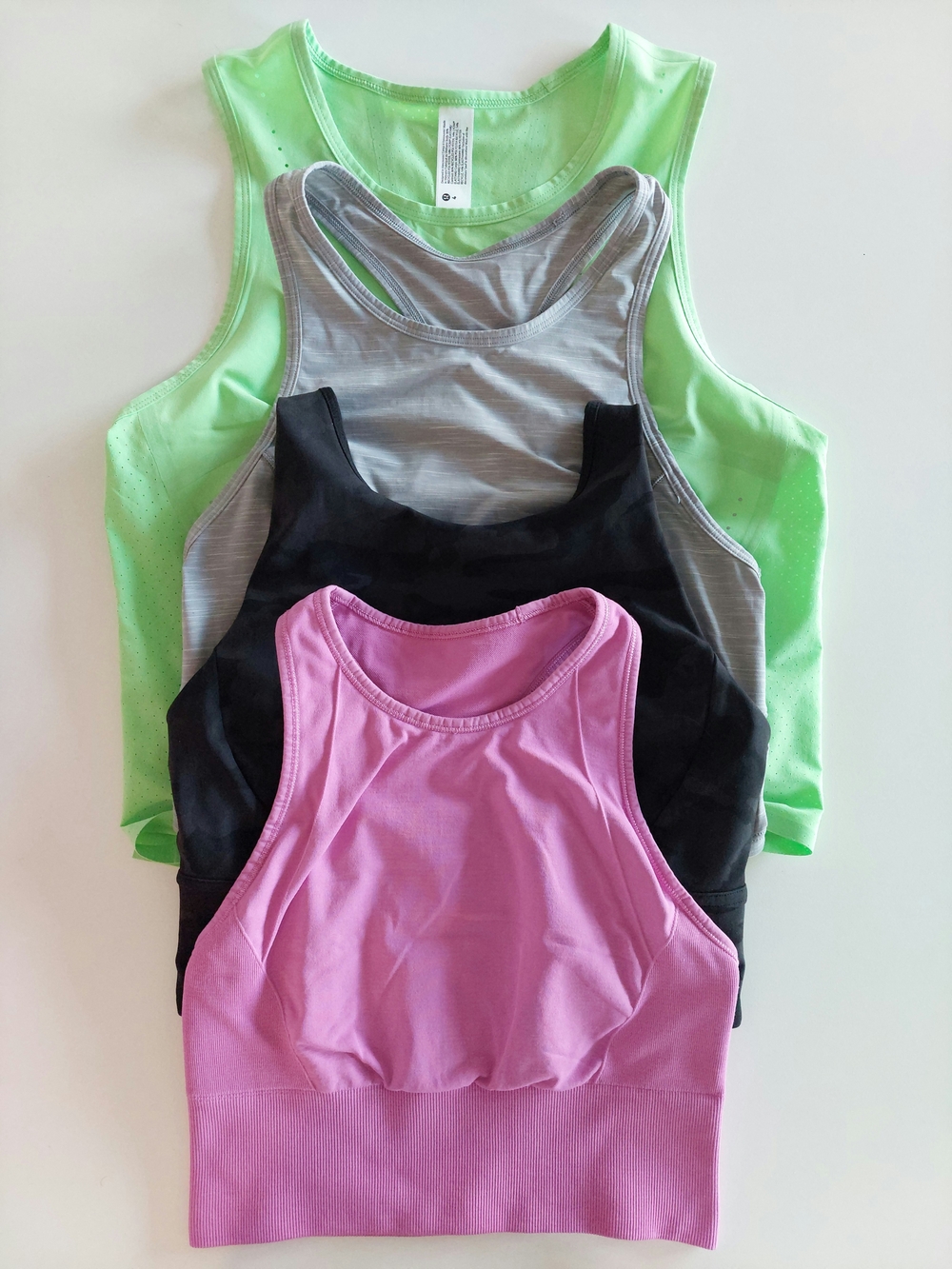 Lululemon Bundle Size 4 S Sports Bra Tank Top Lot Of 4 Set Athletic Active Wear